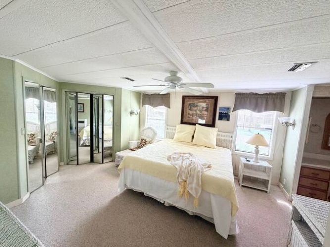 10057 Mission Hills Ct., North Fort Myers, Florida 33903, 2 Bedrooms Bedrooms, ,2 BathroomsBathrooms,Mobile/manufactured,For Sale,Mission Hills Ct.,11833269