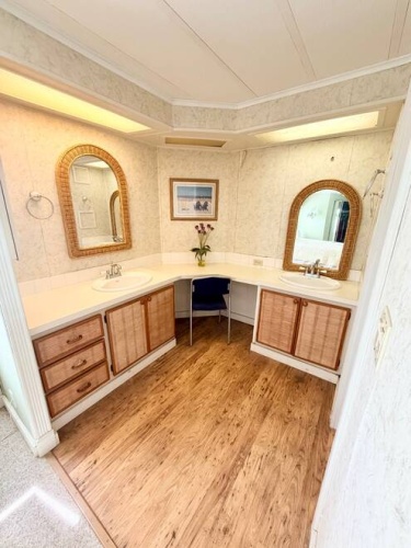 10057 Mission Hills Ct., North Fort Myers, Florida 33903, 2 Bedrooms Bedrooms, ,2 BathroomsBathrooms,Mobile/manufactured,For Sale,Mission Hills Ct.,11833269