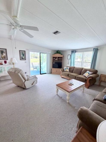 10057 Mission Hills Ct., North Fort Myers, Florida 33903, 2 Bedrooms Bedrooms, ,2 BathroomsBathrooms,Mobile/manufactured,For Sale,Mission Hills Ct.,11833269