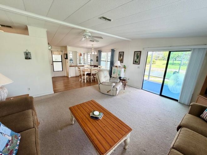 10057 Mission Hills Ct., North Fort Myers, Florida 33903, 2 Bedrooms Bedrooms, ,2 BathroomsBathrooms,Mobile/manufactured,For Sale,Mission Hills Ct.,11833269