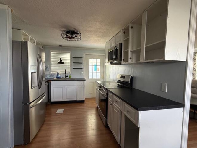2922 Saralake Dr S., Sarasota, Florida 34239, 2 Bedrooms Bedrooms, ,2 BathroomsBathrooms,Mobile/manufactured,For Sale,Saralake Dr S.,11842238