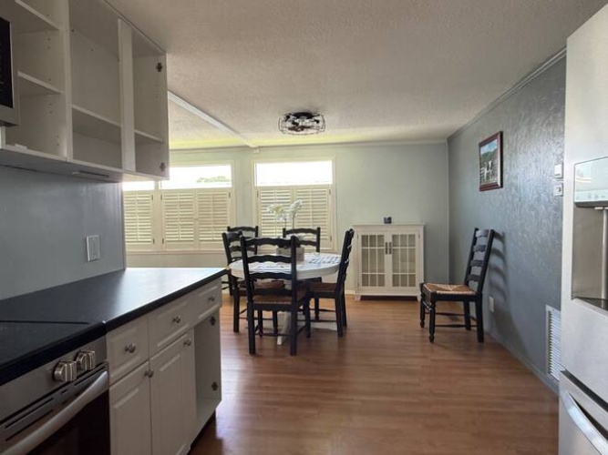 2922 Saralake Dr S., Sarasota, Florida 34239, 2 Bedrooms Bedrooms, ,2 BathroomsBathrooms,Mobile/manufactured,For Sale,Saralake Dr S.,11842238