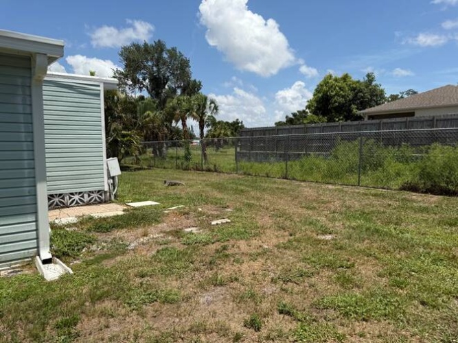 2922 Saralake Dr S., Sarasota, Florida 34239, 2 Bedrooms Bedrooms, ,2 BathroomsBathrooms,Mobile/manufactured,For Sale,Saralake Dr S.,11842238
