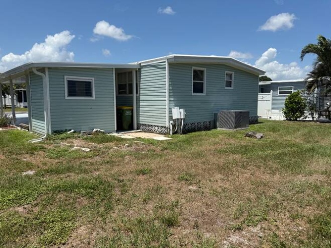 2922 Saralake Dr S., Sarasota, Florida 34239, 2 Bedrooms Bedrooms, ,2 BathroomsBathrooms,Mobile/manufactured,For Sale,Saralake Dr S.,11842238