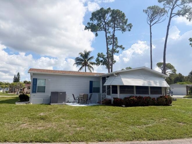 10855 Moss Creek Ct., North Fort Myers, Florida 33903, 2 Bedrooms Bedrooms, ,2 BathroomsBathrooms,Mobile/manufactured,For Sale,Moss Creek Ct.,11848644