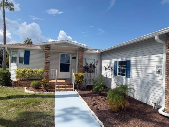 10855 Moss Creek Ct., North Fort Myers, Florida 33903, 2 Bedrooms Bedrooms, ,2 BathroomsBathrooms,Mobile/manufactured,For Sale,Moss Creek Ct.,11848644