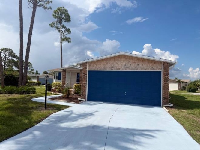10855 Moss Creek Ct., North Fort Myers, Florida 33903, 2 Bedrooms Bedrooms, ,2 BathroomsBathrooms,Mobile/manufactured,For Sale,Moss Creek Ct.,11848644