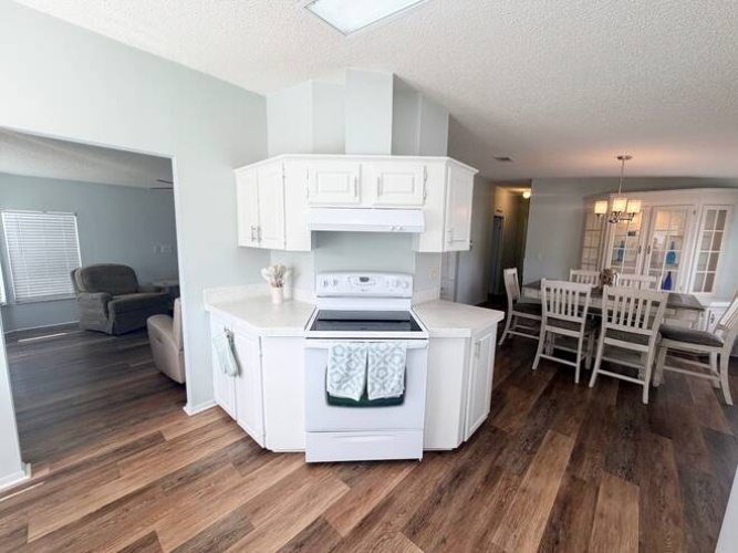 10855 Moss Creek Ct., North Fort Myers, Florida 33903, 2 Bedrooms Bedrooms, ,2 BathroomsBathrooms,Mobile/manufactured,For Sale,Moss Creek Ct.,11848644