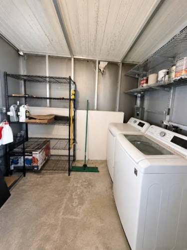 6235 Colfield Cir, Sarasota, Florida 34241, 2 Bedrooms Bedrooms, ,2 BathroomsBathrooms,Mobile/manufactured,For Sale,Colfield Cir,11863492
