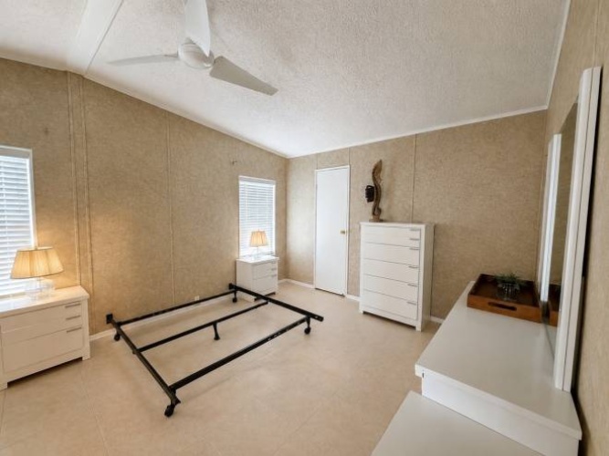 6235 Colfield Cir, Sarasota, Florida 34241, 2 Bedrooms Bedrooms, ,2 BathroomsBathrooms,Mobile/manufactured,For Sale,Colfield Cir,11863492