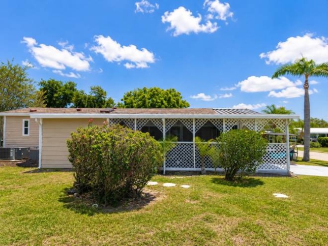 6235 Colfield Cir, Sarasota, Florida 34241, 2 Bedrooms Bedrooms, ,2 BathroomsBathrooms,Mobile/manufactured,For Sale,Colfield Cir,11863492