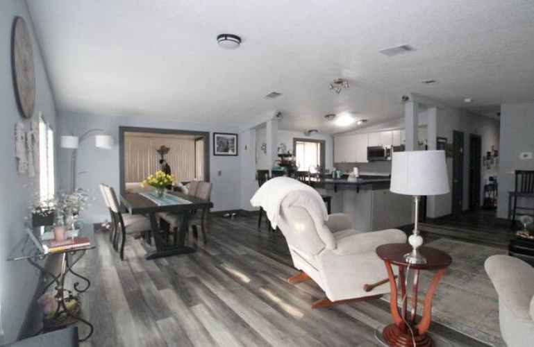 5453 Seven Oaks Dr, Sarasota, Florida 34241, 2 Bedrooms Bedrooms, ,2 BathroomsBathrooms,Mobile/manufactured,For Sale,Seven Oaks Dr,11621344