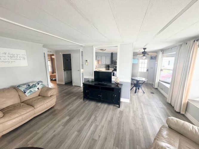 10010 Bay Hill Ct., North Fort Myers, Florida 33903, 2 Bedrooms Bedrooms, ,1 BathroomBathrooms,Mobile/manufactured,For Sale,Bay Hill Ct.,11873074