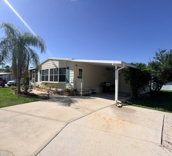 10010 Bay Hill Ct., North Fort Myers, Florida 33903, 2 Bedrooms Bedrooms, ,1 BathroomBathrooms,Mobile/manufactured,For Sale,Bay Hill Ct.,11873074