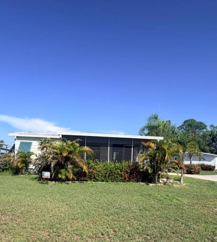 10010 Bay Hill Ct., North Fort Myers, Florida 33903, 2 Bedrooms Bedrooms, ,1 BathroomBathrooms,Mobile/manufactured,For Sale,Bay Hill Ct.,11873074