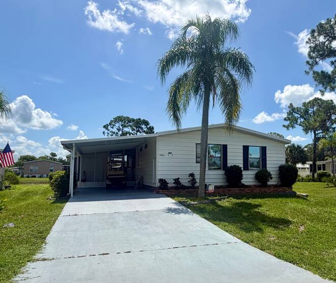 19164 Harbor Tree Ct, North Fort Myers, Florida 33903, 2 Bedrooms Bedrooms, ,2 BathroomsBathrooms,Mobile/manufactured,For Sale,Harbor Tree Ct,11885301