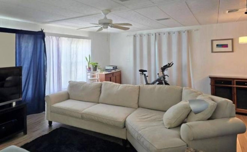 297 1st St East, Nokomis, Florida 34275, 2 Bedrooms Bedrooms, ,2 BathroomsBathrooms,Mobile/manufactured,For Sale,1st St East,11891979