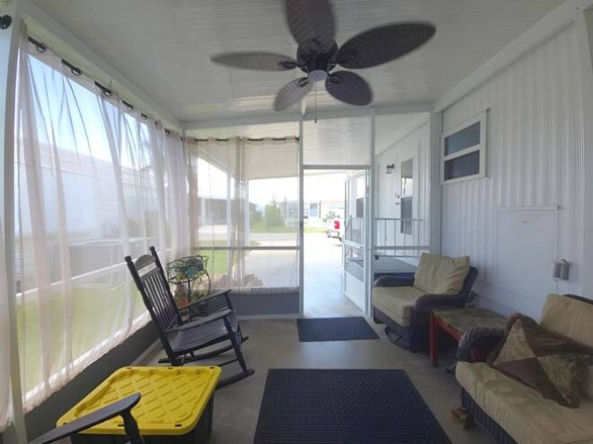 297 1st St East, Nokomis, Florida 34275, 2 Bedrooms Bedrooms, ,2 BathroomsBathrooms,Mobile/manufactured,For Sale,1st St East,11891979