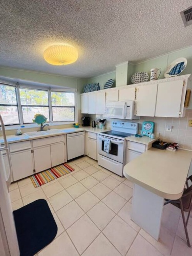 10281 Pine Lakes Blvd., North Fort Myers, Florida 33903, 2 Bedrooms Bedrooms, ,2 BathroomsBathrooms,Mobile/manufactured,For Sale,Pine Lakes Blvd.,11634011