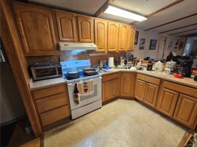 7959 Elliott Road, Sebring, Florida 33876, 2 Bedrooms Bedrooms, ,2 BathroomsBathrooms,Mobile/manufactured,For Sale,Elliott Road,11896314