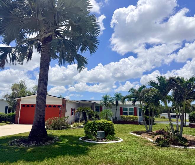 10836 Meadows Ct., North Fort Myers, Florida 33903, 2 Bedrooms Bedrooms, ,2 BathroomsBathrooms,Mobile/manufactured,For Sale,Meadows Ct.,11898030