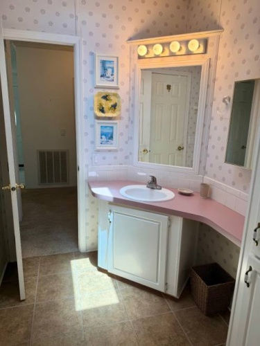 10836 Meadows Ct., North Fort Myers, Florida 33903, 2 Bedrooms Bedrooms, ,2 BathroomsBathrooms,Mobile/manufactured,For Sale,Meadows Ct.,11898030