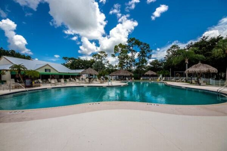 10836 Meadows Ct., North Fort Myers, Florida 33903, 2 Bedrooms Bedrooms, ,2 BathroomsBathrooms,Mobile/manufactured,For Sale,Meadows Ct.,11898030
