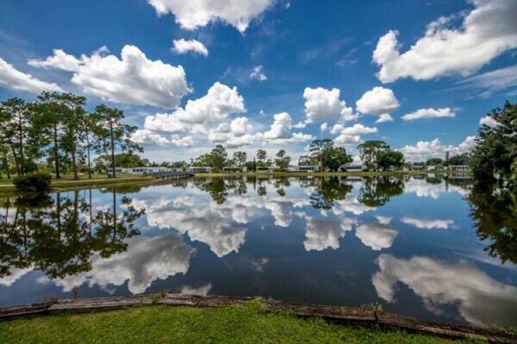 10836 Meadows Ct., North Fort Myers, Florida 33903, 2 Bedrooms Bedrooms, ,2 BathroomsBathrooms,Mobile/manufactured,For Sale,Meadows Ct.,11898030