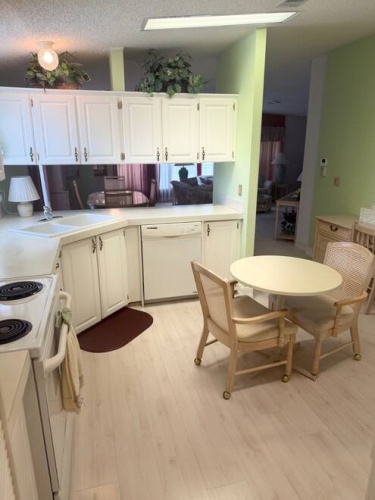 10932 Hidden Hills Ct., North Fort Myers, Florida 33903, 2 Bedrooms Bedrooms, ,2 BathroomsBathrooms,Mobile/manufactured,For Sale,Hidden Hills Ct.,11902125