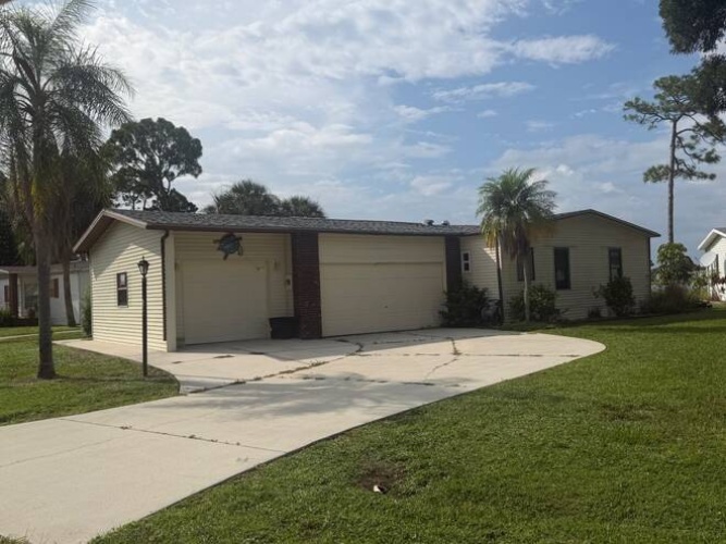 19478 ROLLING HILLS CT, North Fort Myers, Florida 33903, 2 Bedrooms Bedrooms, ,3 BathroomsBathrooms,Mobile/manufactured,For Sale,ROLLING HILLS CT,11908306