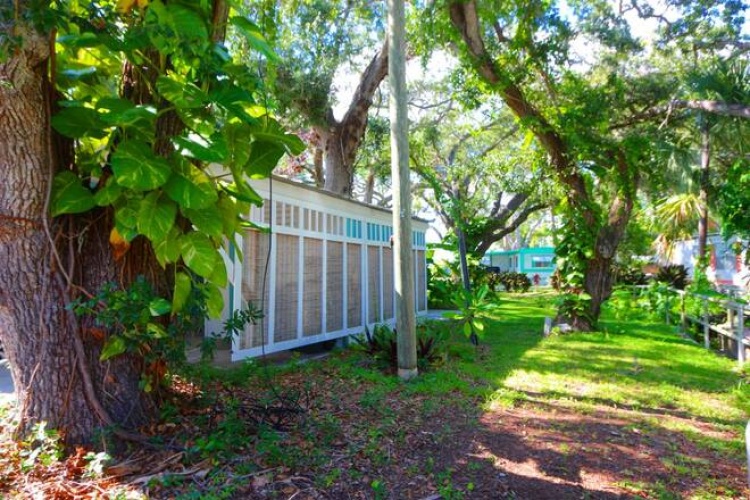 2320 BeeRidge Rd, Sarasota, Florida 34239, 2 Bedrooms Bedrooms, ,1 BathroomBathrooms,Mobile/manufactured,For Sale,BeeRidge Rd,11914267