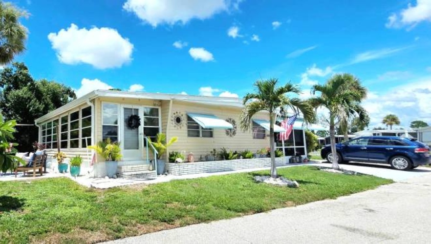 304 8th St, nokomis, Florida 34275, 2 Bedrooms Bedrooms, ,2 BathroomsBathrooms,Mobile/manufactured,For Sale,8th St,11925004