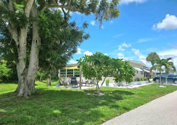 304 8th St, nokomis, Florida 34275, 2 Bedrooms Bedrooms, ,2 BathroomsBathrooms,Mobile/manufactured,For Sale,8th St,11925004