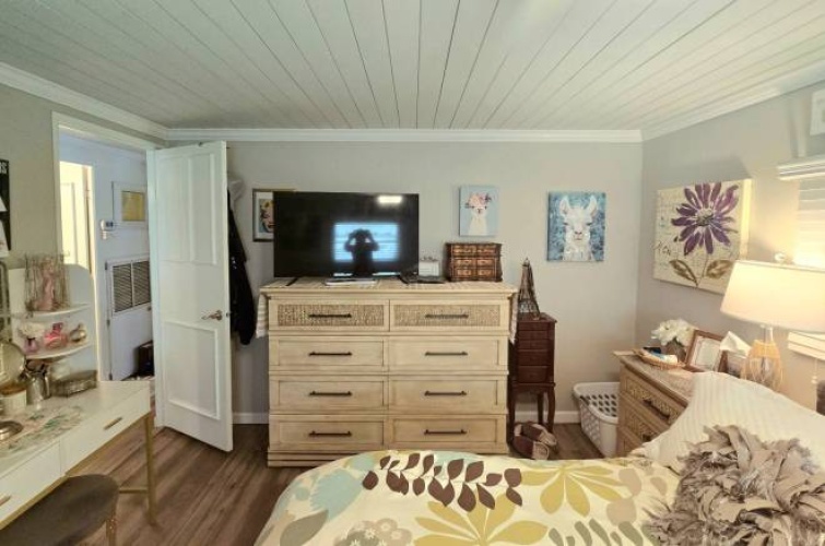 304 8th St, nokomis, Florida 34275, 2 Bedrooms Bedrooms, ,2 BathroomsBathrooms,Mobile/manufactured,For Sale,8th St,11925004
