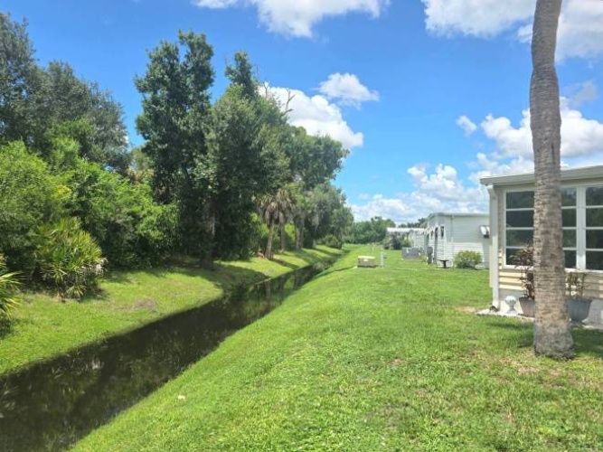 304 8th St, nokomis, Florida 34275, 2 Bedrooms Bedrooms, ,2 BathroomsBathrooms,Mobile/manufactured,For Sale,8th St,11925004