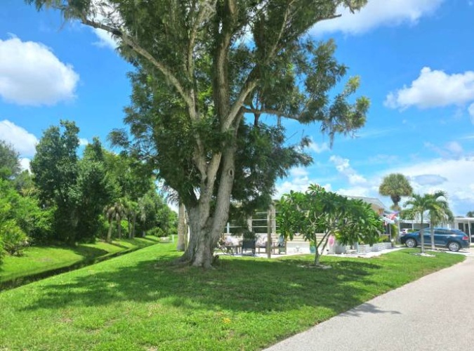 304 8th St, nokomis, Florida 34275, 2 Bedrooms Bedrooms, ,2 BathroomsBathrooms,Mobile/manufactured,For Sale,8th St,11925004