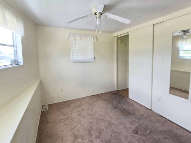 18 7th Street, nokomis, Florida 34275, 2 Bedrooms Bedrooms, ,1 BathroomBathrooms,Mobile/manufactured,For Sale,7th Street,11927257