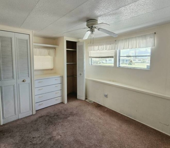 18 7th Street, nokomis, Florida 34275, 2 Bedrooms Bedrooms, ,1 BathroomBathrooms,Mobile/manufactured,For Sale,7th Street,11927257