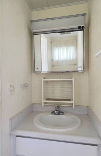 18 7th Street, nokomis, Florida 34275, 2 Bedrooms Bedrooms, ,1 BathroomBathrooms,Mobile/manufactured,For Sale,7th Street,11927257