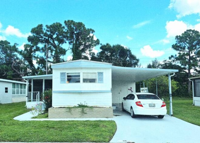 18 7th Street, nokomis, Florida 34275, 2 Bedrooms Bedrooms, ,1 BathroomBathrooms,Mobile/manufactured,For Sale,7th Street,11927257