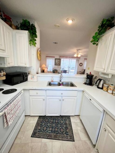 10921 Lone Palm ct, North Fort Myers, Florida 33903, 2 Bedrooms Bedrooms, ,2 BathroomsBathrooms,Mobile/manufactured,For Sale,Lone Palm ct,11655679