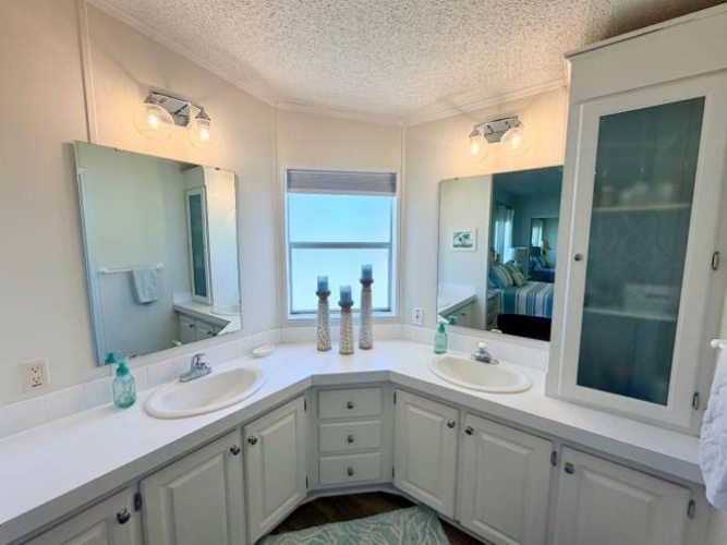 19025 Mangrove Bay Ct, North Fort Myers, Florida 33903, 2 Bedrooms Bedrooms, ,2 BathroomsBathrooms,Mobile/manufactured,For Sale,Mangrove Bay Ct,11935639