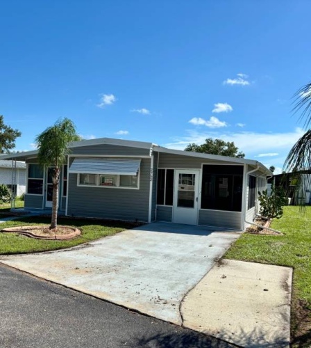 2752 Vine Lane, Sebring, Florida 33870, 2 Bedrooms Bedrooms, ,1 BathroomBathrooms,Mobile/manufactured,For Sale,Vine Lane,11958380