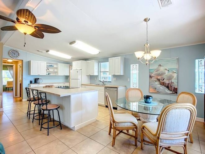5951 Camelot Dr N, Sarasota, Florida 34233, 2 Bedrooms Bedrooms, ,2 BathroomsBathrooms,Mobile/manufactured,For Sale,Camelot Dr N,11961287