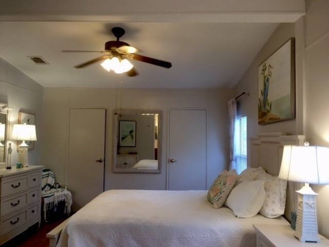5951 Camelot Dr N, Sarasota, Florida 34233, 2 Bedrooms Bedrooms, ,2 BathroomsBathrooms,Mobile/manufactured,For Sale,Camelot Dr N,11961287