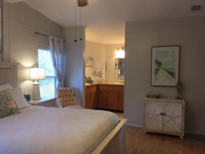 5951 Camelot Dr N, Sarasota, Florida 34233, 2 Bedrooms Bedrooms, ,2 BathroomsBathrooms,Mobile/manufactured,For Sale,Camelot Dr N,11961287