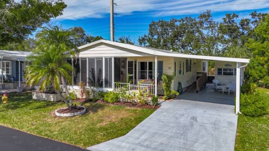5951 Camelot Dr N, Sarasota, Florida 34233, 2 Bedrooms Bedrooms, ,2 BathroomsBathrooms,Mobile/manufactured,For Sale,Camelot Dr N,11961287