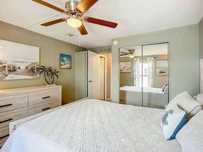 5951 Camelot Dr N, Sarasota, Florida 34233, 2 Bedrooms Bedrooms, ,2 BathroomsBathrooms,Mobile/manufactured,For Sale,Camelot Dr N,11961287