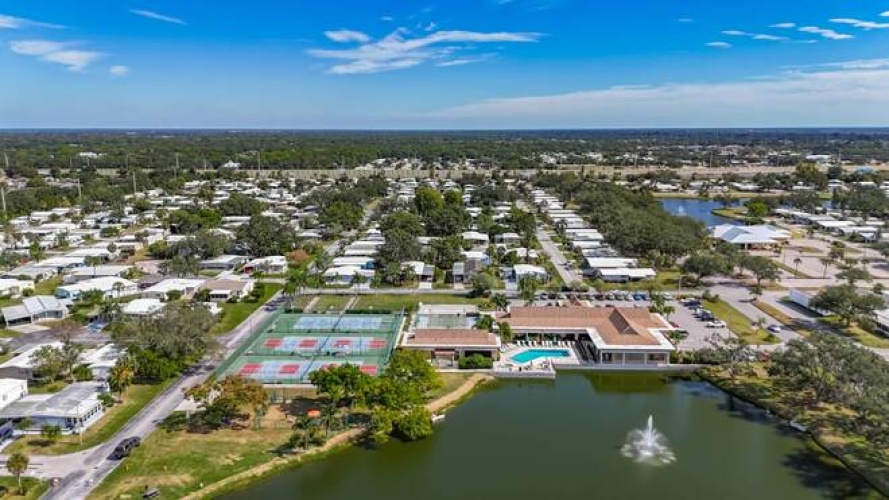 5951 Camelot Dr N, Sarasota, Florida 34233, 2 Bedrooms Bedrooms, ,2 BathroomsBathrooms,Mobile/manufactured,For Sale,Camelot Dr N,11961287