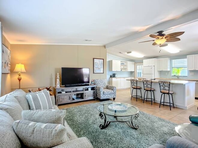 5951 Camelot Dr N, Sarasota, Florida 34233, 2 Bedrooms Bedrooms, ,2 BathroomsBathrooms,Mobile/manufactured,For Sale,Camelot Dr N,11961287
